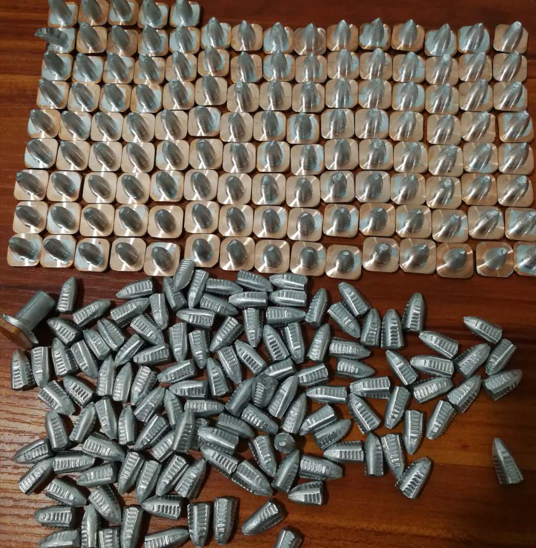 銅鋁復(fù)合極柱摩擦焊機(jī)加工 